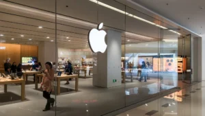Read more about the article Apple Stock All Time High: These Experts Say the iPhone Maker’s Stock Has More Room to Run